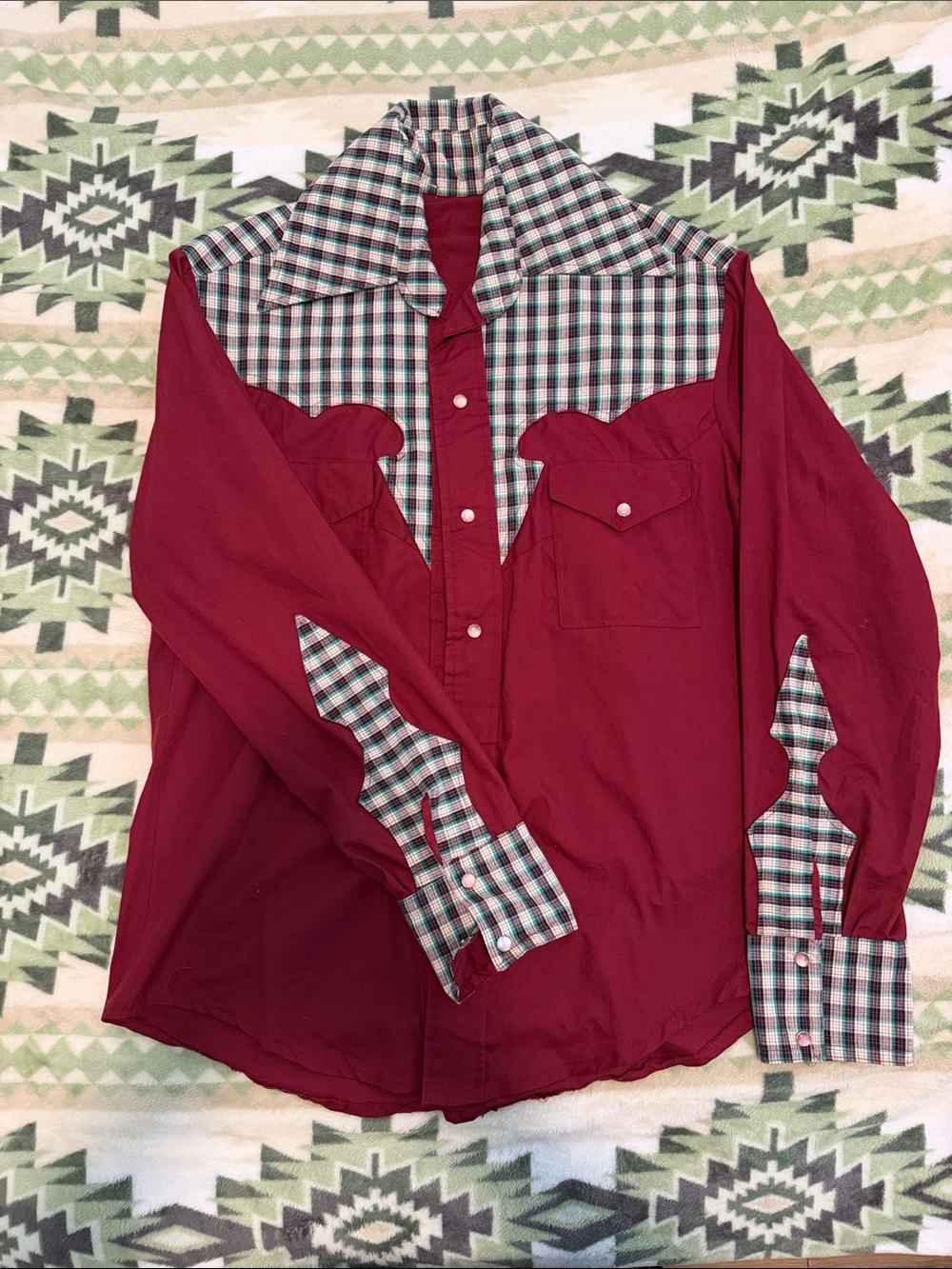 Men's Red Western-Style Button-Up Shirt with Checked Yoke and Cuffs